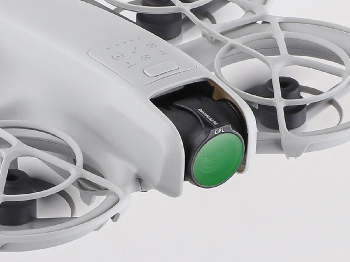 Zestaw filtrów Sunnylife MCUV/CPL/ND (8/16/32/64) do DJI Neo - Grafika lifestyle