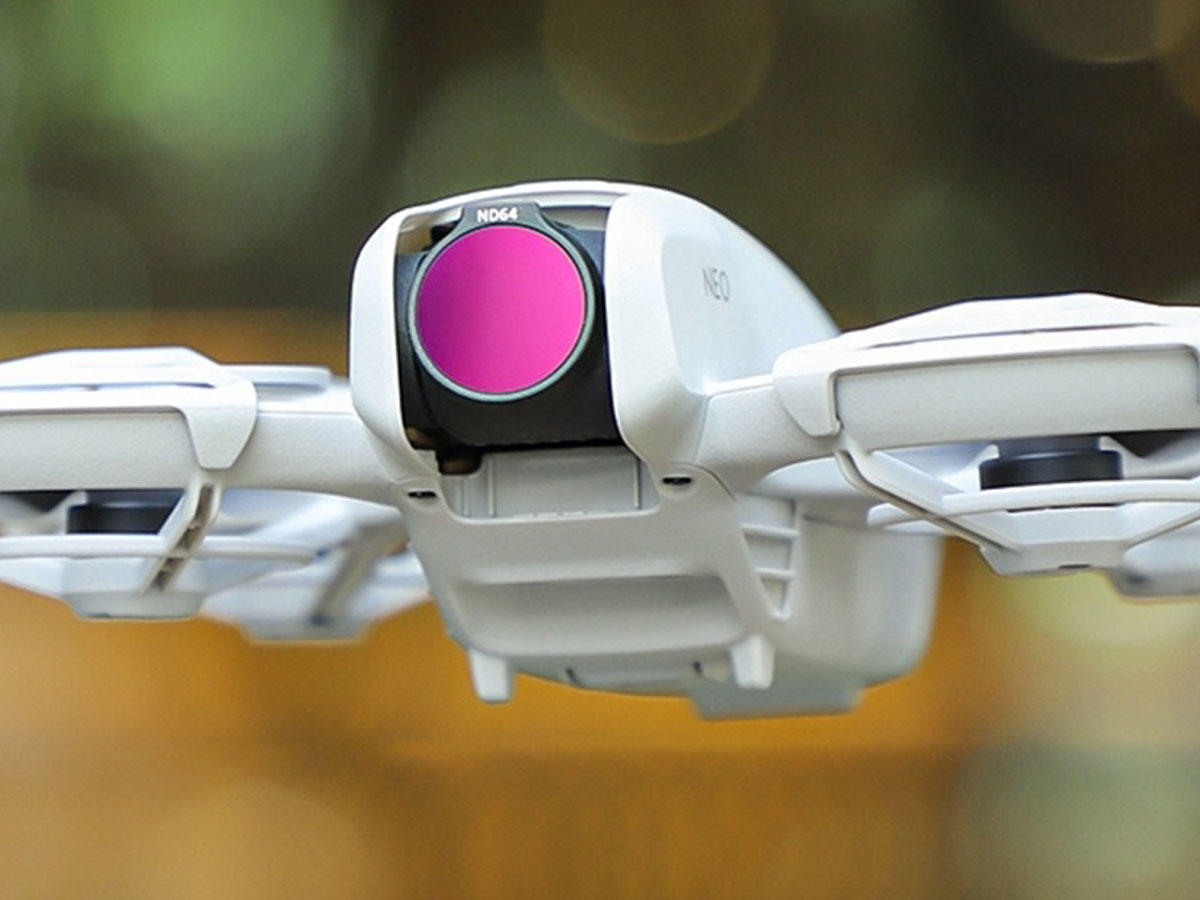 Zestaw filtrów Sunnylife MCUV/CPL/ND (8/16/32/64) do DJI Neo - Grafika lifestyle
