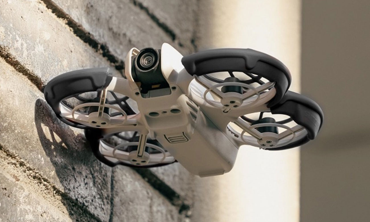 Osłona śmigieł Sunnylife do DJI Neo Czarna - Grafika lifestyle
