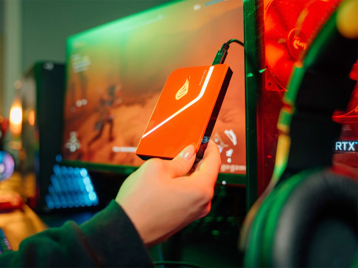 SureFire PyroDrive Gaming SSD 2 TB Red