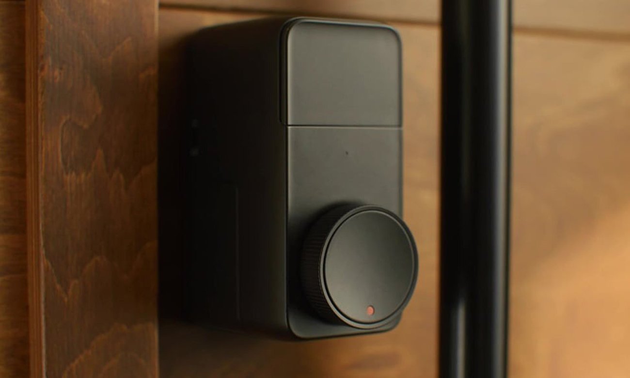 Inteligentny zamek do drzwi SwitchBot Lock Pro - Grafika lifestyle