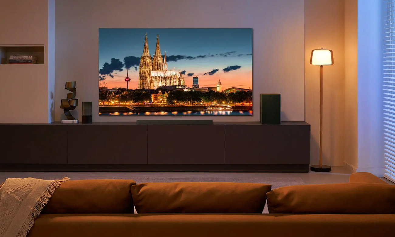 TCL 85C955 obraz