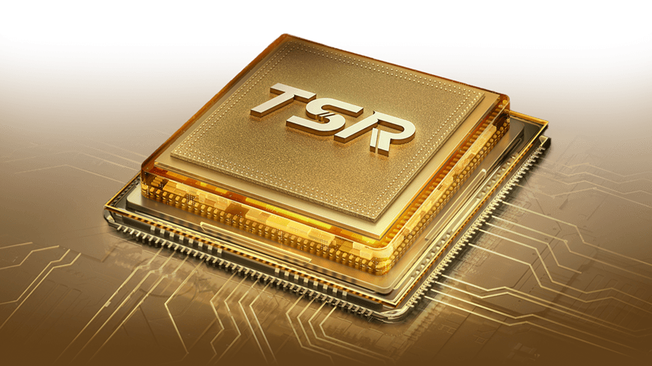 Złoty układ scalony z wypukłym napisem TSR (Total Super Resolution) na tle ścieżek elektronicznych.
