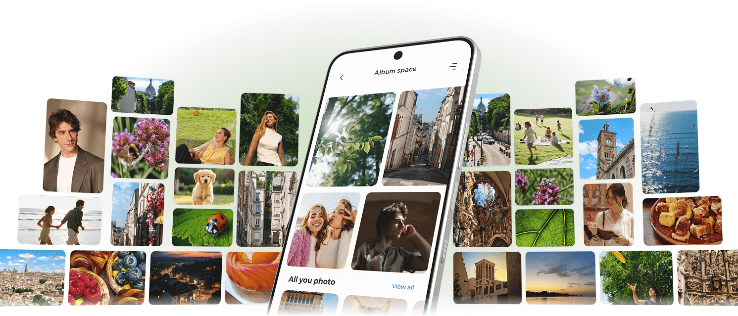 Smartfon wyświetlający galerię zdjęć otoczony licznie unoszącymi się miniaturami rozmaitych fotografii