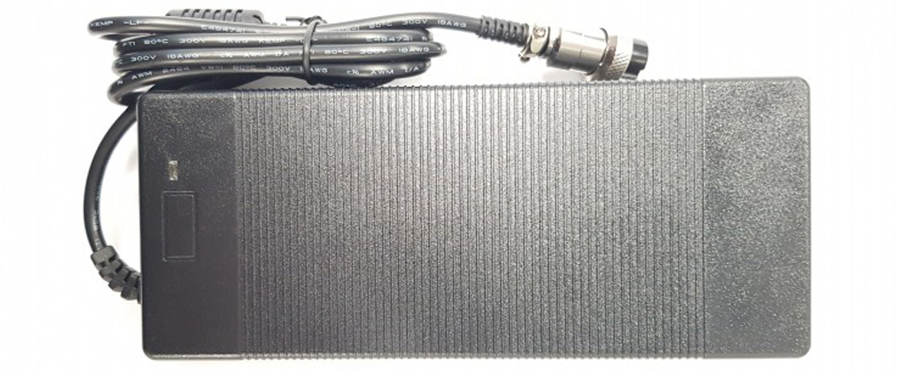 Ładowarka Techlife do hulajnogi elektrycznej X9