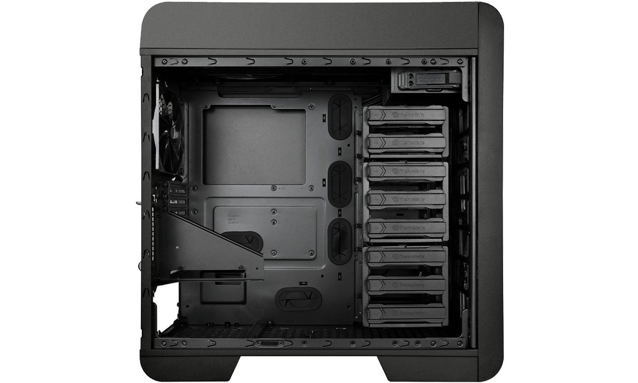 Thermaltake Core V71 Wnętrze obudowy
