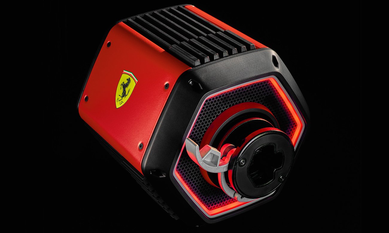 Podstawa kierownicy wyścigowej Thrustmaster T818 - Widok od przodu pod kątem
