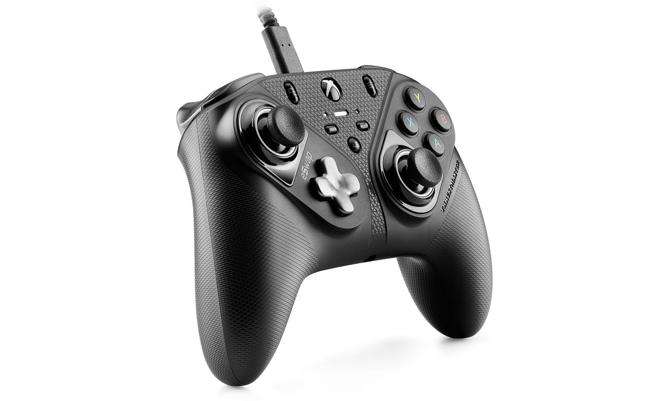 Kontroler Thrustmaster ESWAP S PRO Controller - Widok od przodu pod kątem