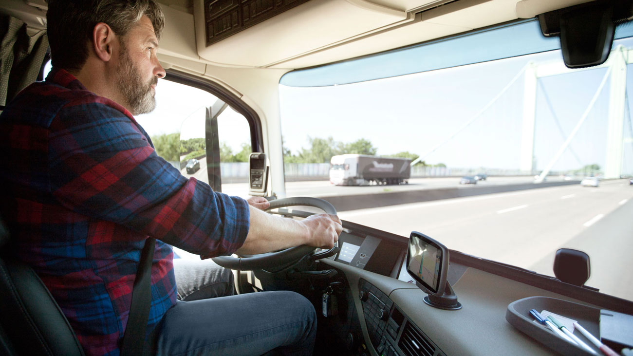 Nawigacja TomTom Trucker 500