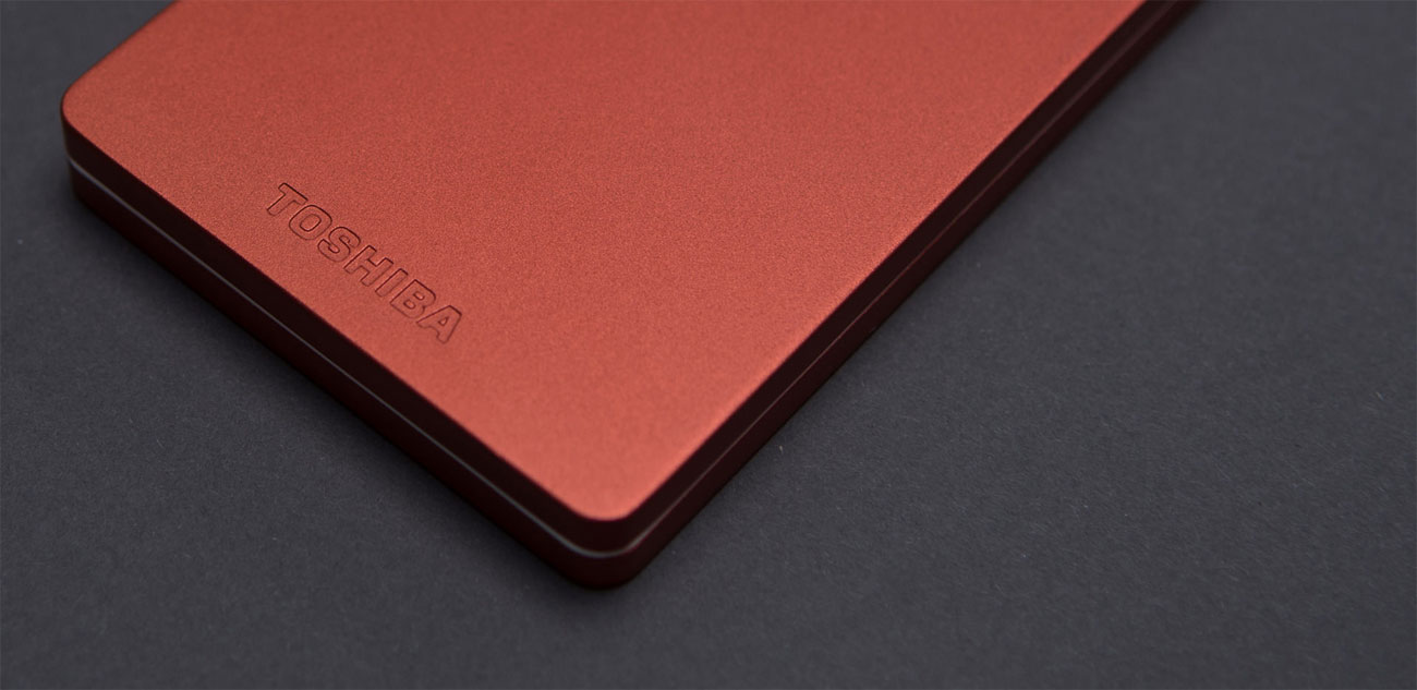 Toshiba Canvio Alu - Obudowa z aluminium