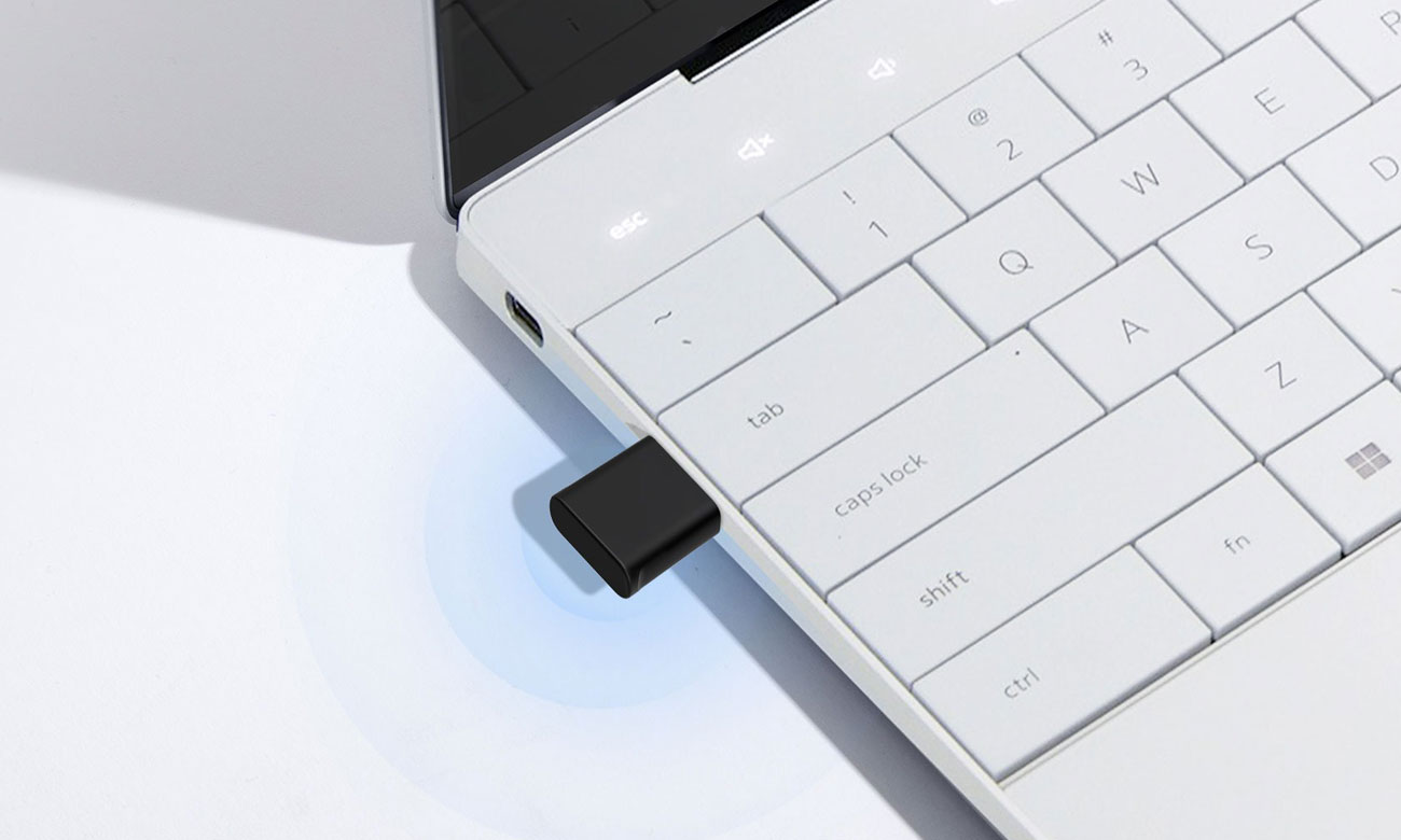 Karta sieciowa TP-Link Archer TX20U Nano - Grafika lifestyle