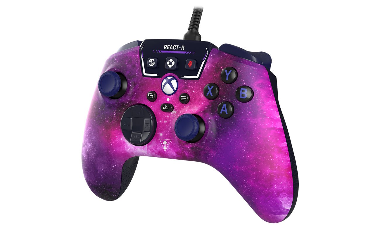 Kontroler przewodowy Turtle Beach REACT-R Nebula - Widok od przodu pod kątem
