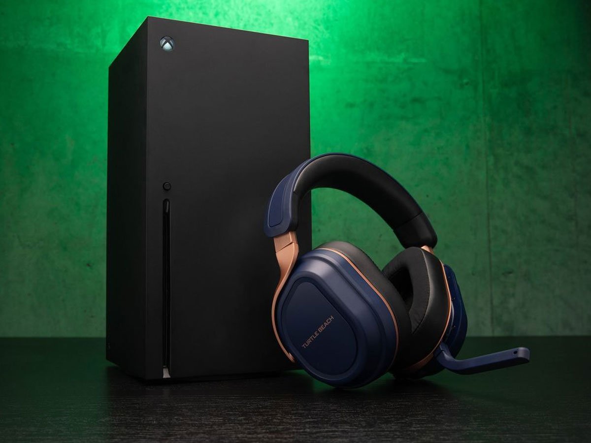 Słuchawki Turtle Beach Stealth 700 Gen 3 do Xbox Kobaltowe - Grafika lifestyle