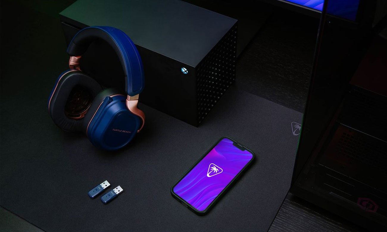 Słuchawki Turtle Beach Stealth 700 Gen 3 do Xbox Kobaltowe - Grafika lifestyle