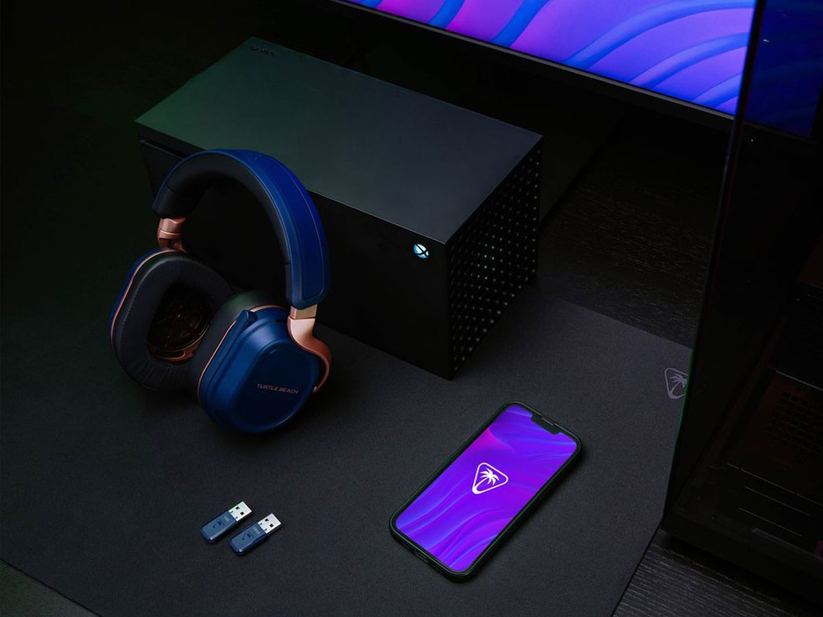 Słuchawki Turtle Beach Stealth 700 Gen 3 do Xbox Kobaltowe - Grafika lifestyle