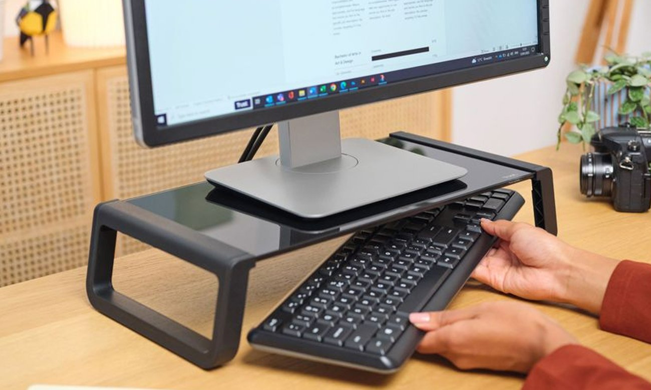 Trust Monta Monitor Stand miejsce pod podstawką