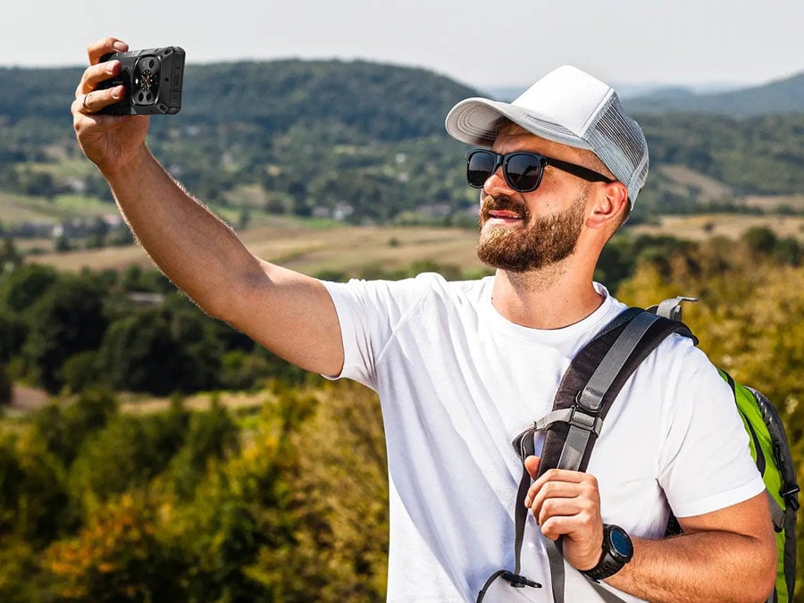 Ulefone Armor 28 Ultra lifestyle