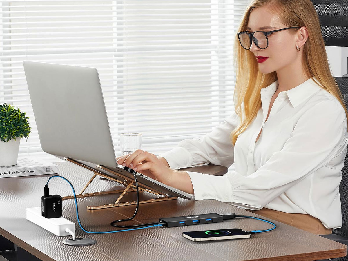 Unitek Hub USB-A 4 porty USB-A 5 Gbps