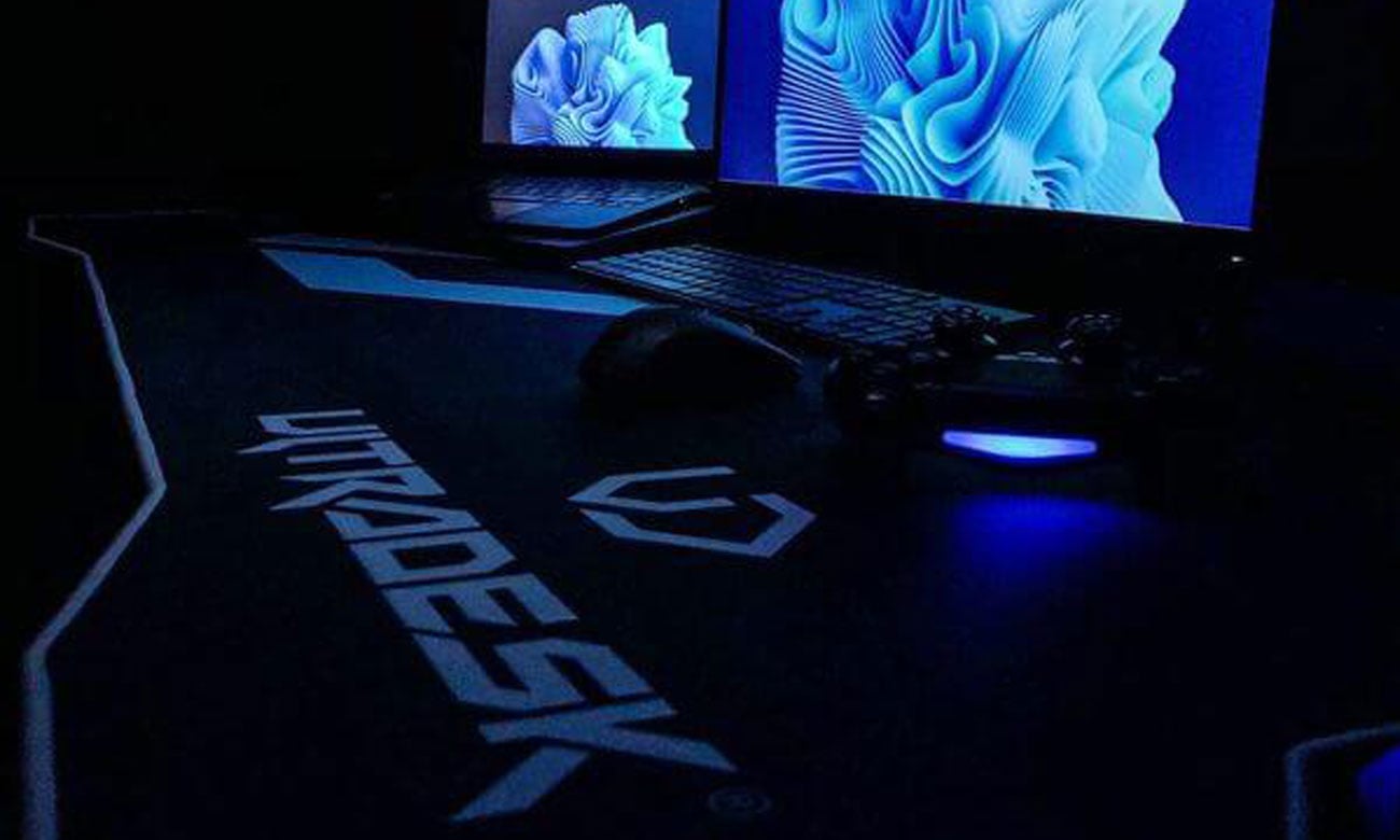 Biurko gamingowe Ultradesk FORCE Czarne - Podświetlenie LED RGB Prismatic