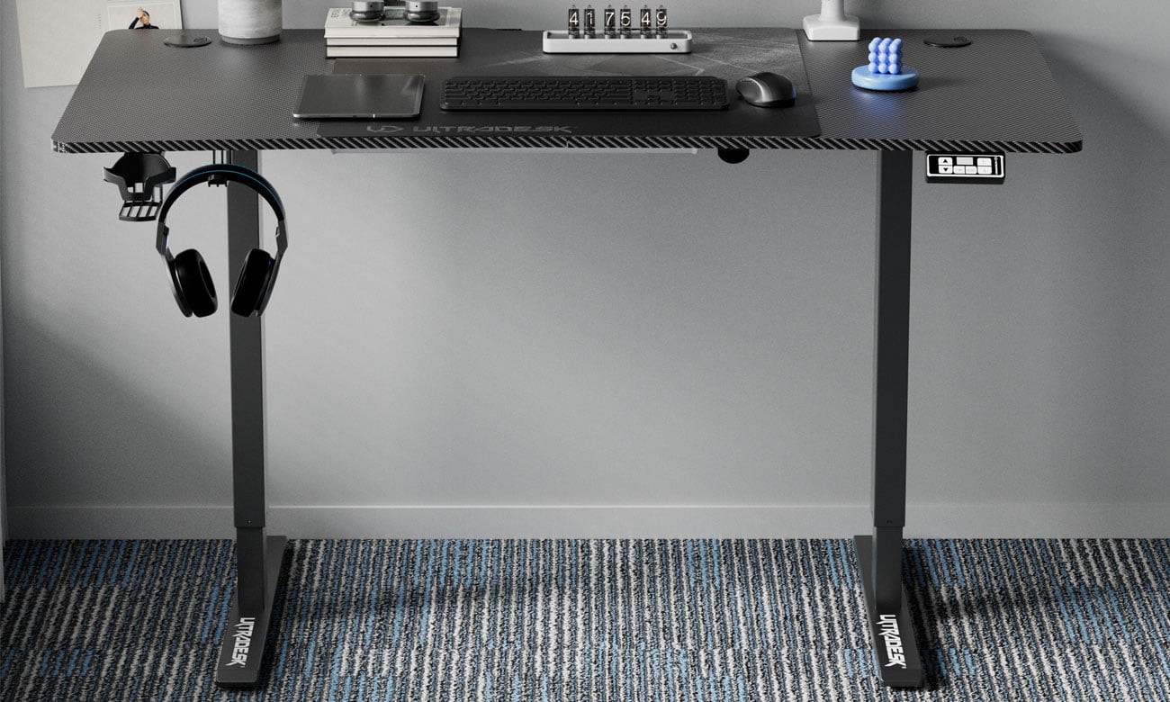 Biurko gamingowe Ultradesk Level V2 Czarne - Widok od góry