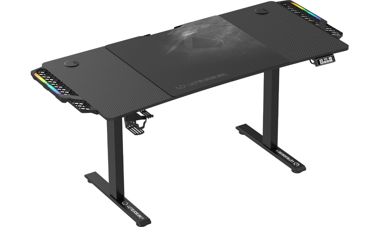 Biurko gamingowe Ultradesk Level V2 LED RGB Czarne - Widok od przodu pod kątem