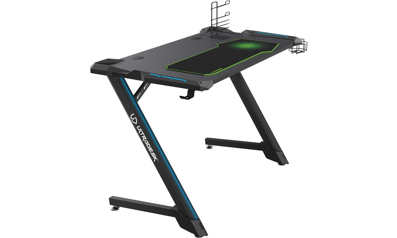 Biurko gamingowe Ultradesk SPACE V2 - Widok od przodu pod kątem