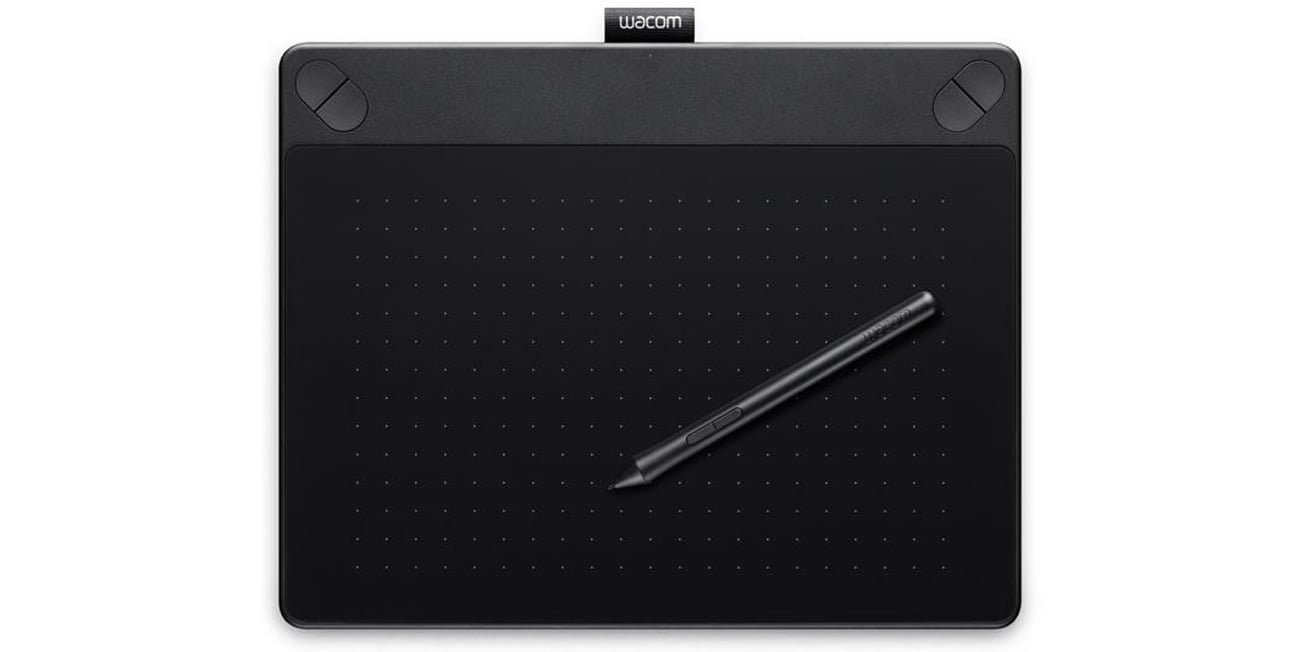 Wacom Intuos Art M urządzenie w zasięgu reki