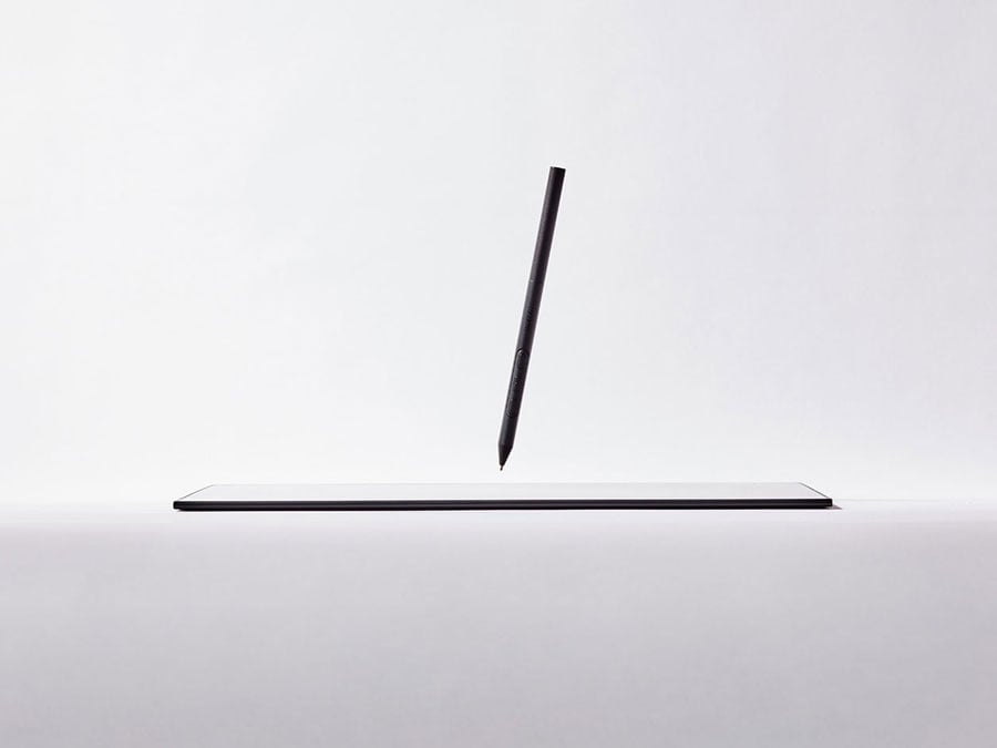 Wacom Movink 13 bok oraz rysik