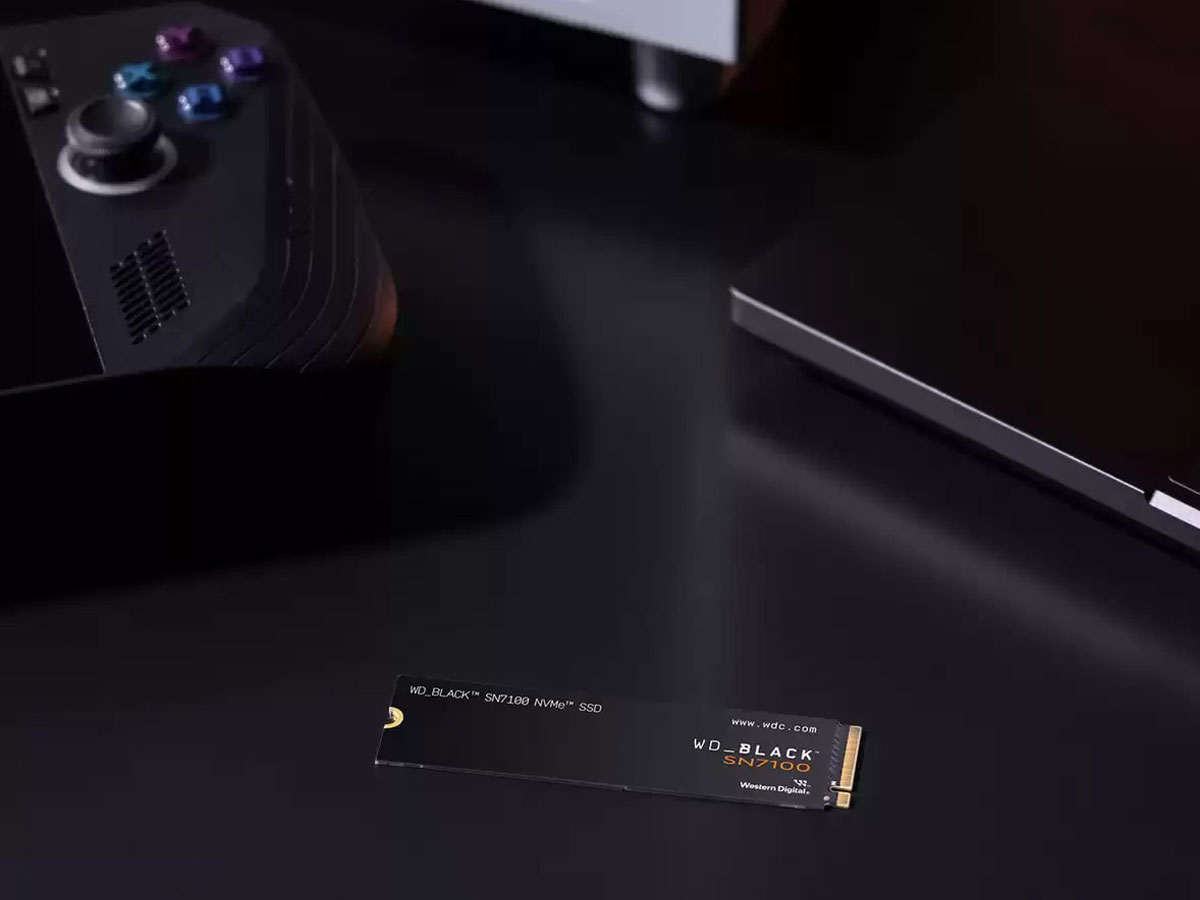 Dysk SSD M.2 WD Black SN7100 - Grafika lifestyle