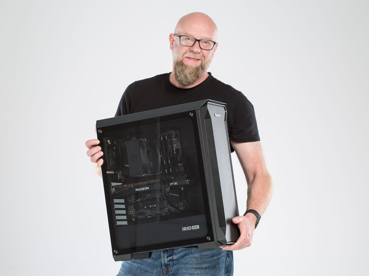 Blackwhite z komputerem PC Outlet R5-5600/16GB/1TB/RX6700