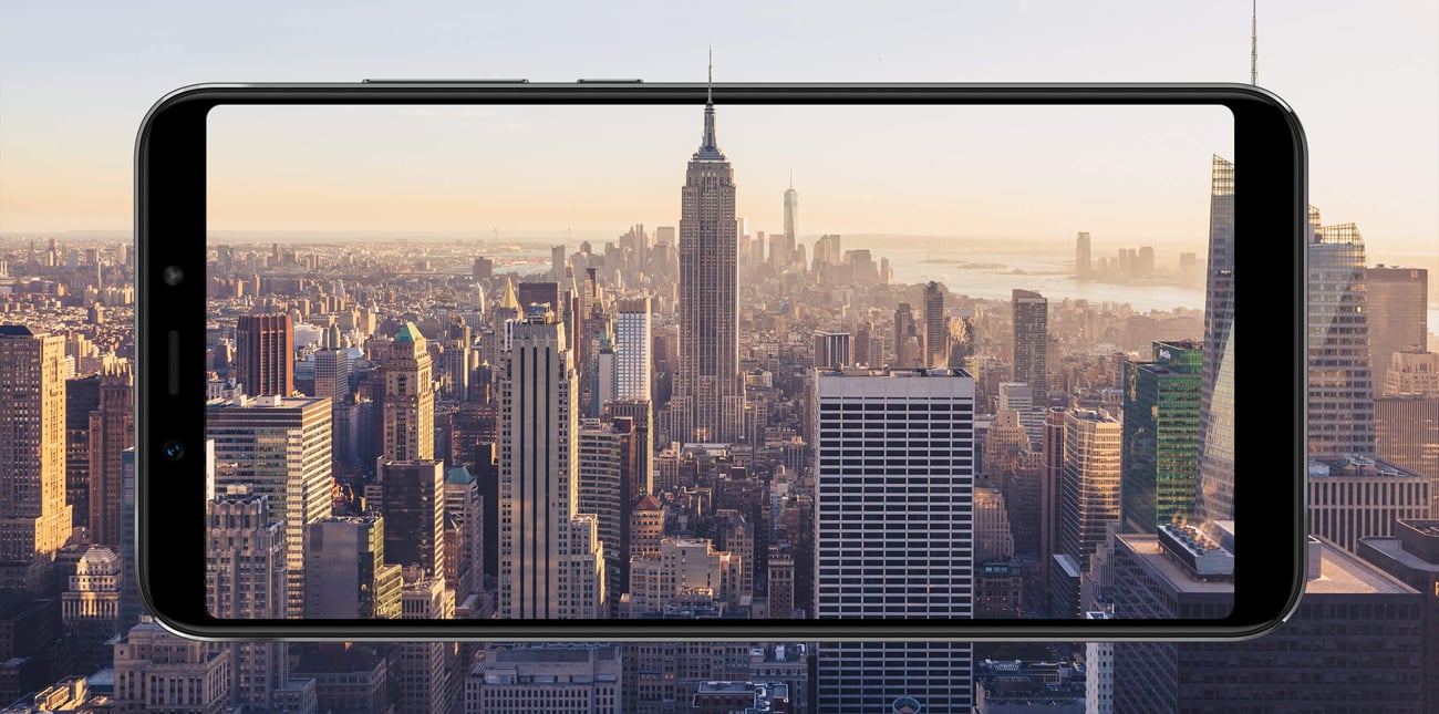 Xiaomi Mi A2 panoramiczny ekran