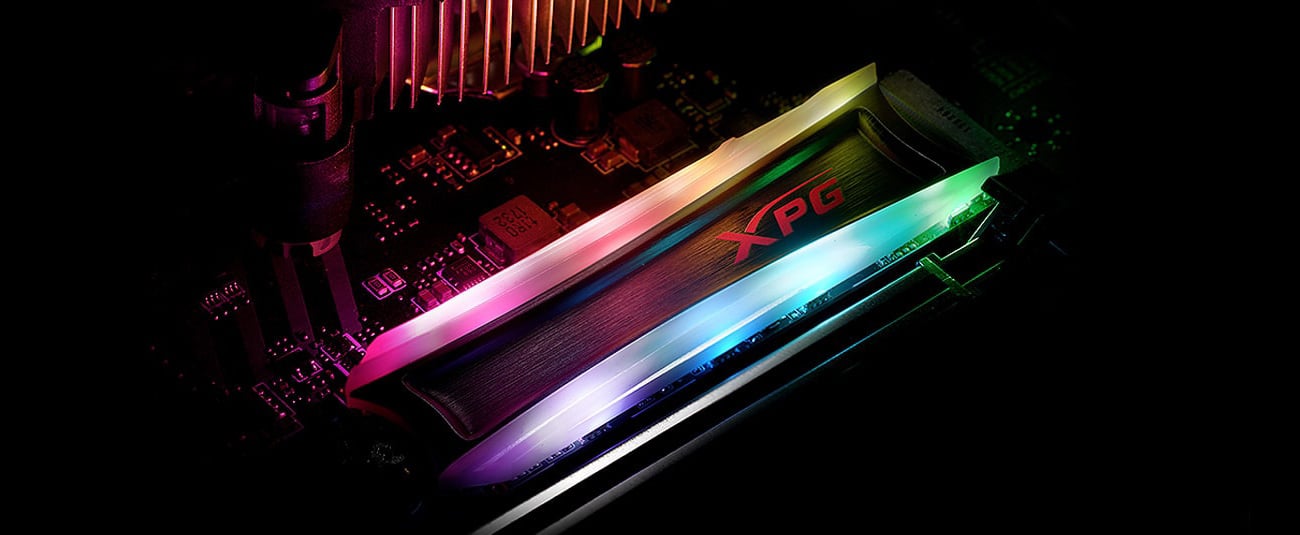 XPG SPECTRIX S40G - Dysk z podświetleniem RGB