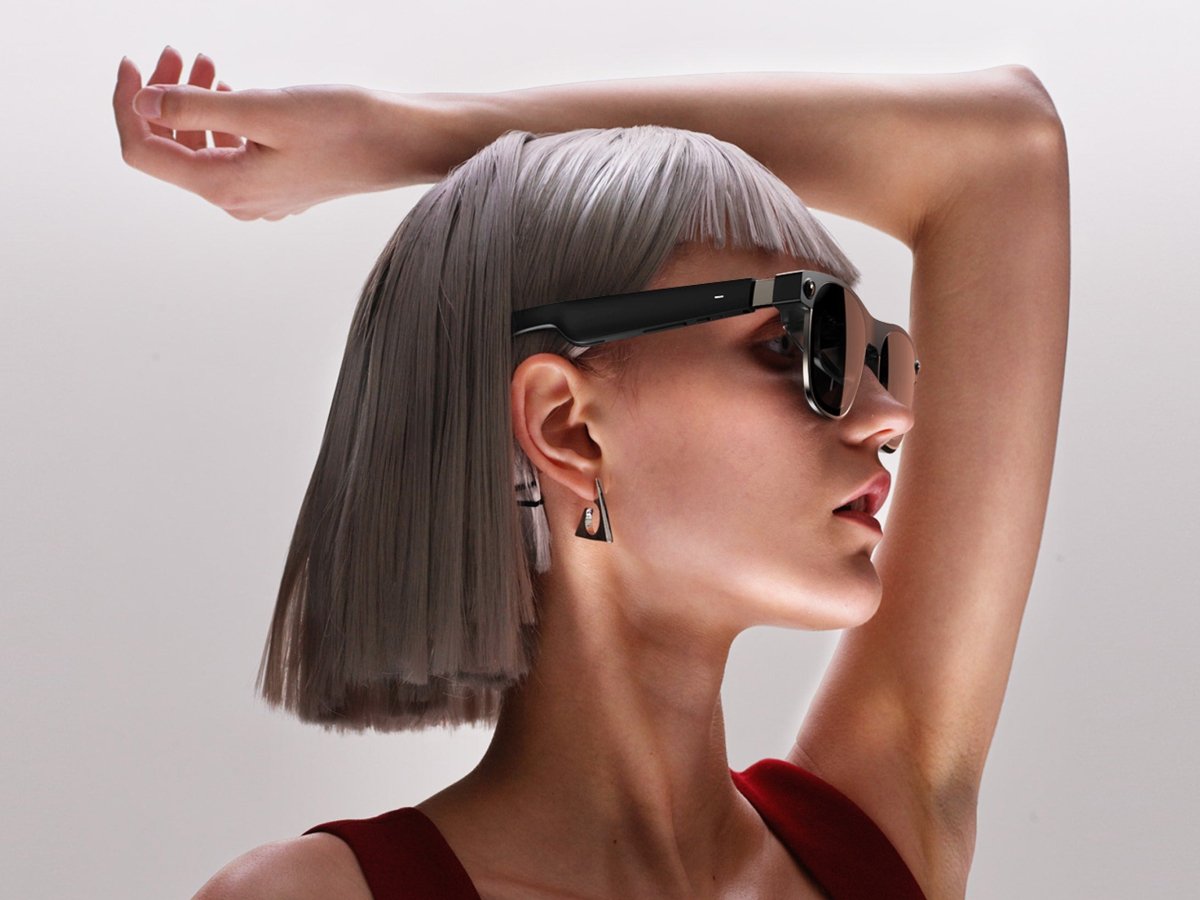 Okulary AR XREAL Air 2 Ultra - Grafika lifestyle