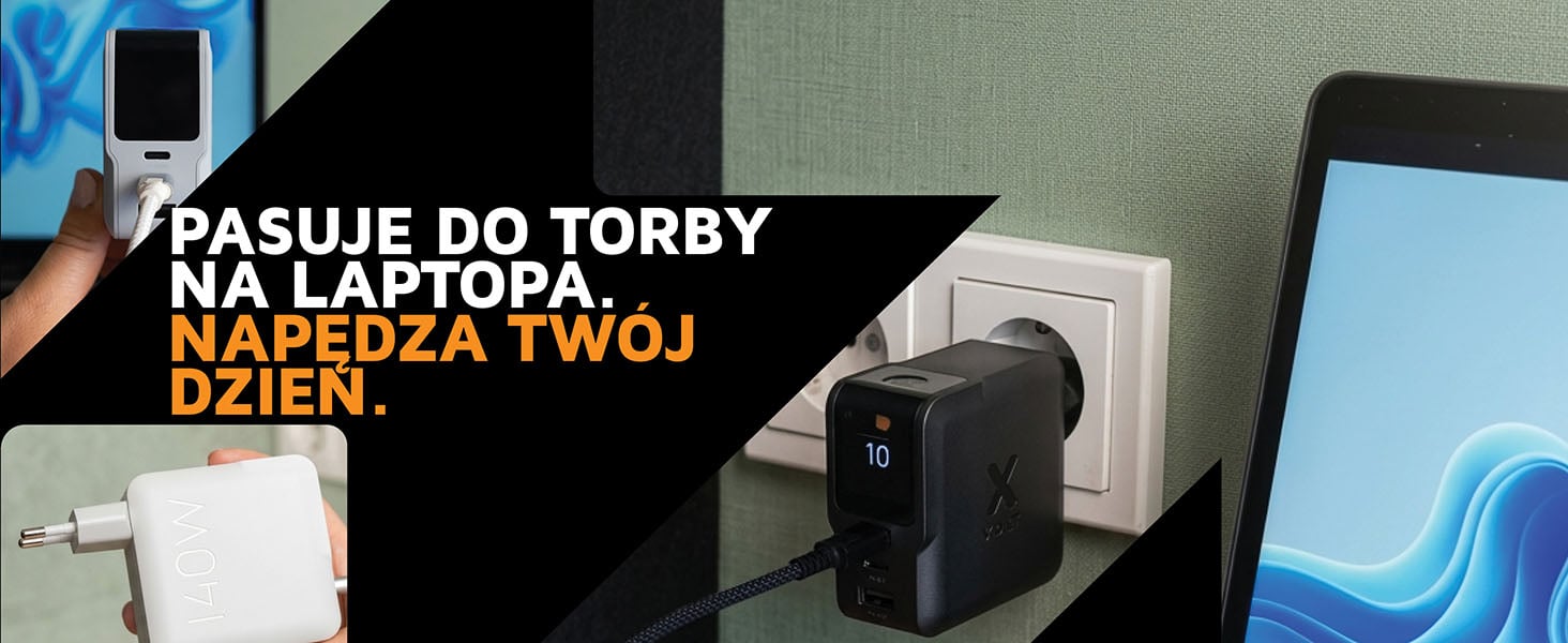 Kompaktowa ładowarka Xtorm XECNG140x w torbie i przy laptopie