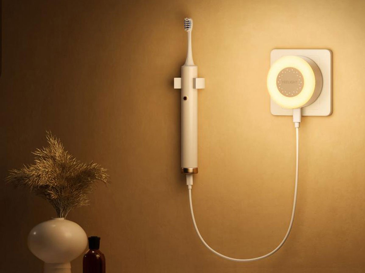 Lampka z czujnikiem zmierzchu Yeelight Jelly 4 Plus - Grafika lifestyle