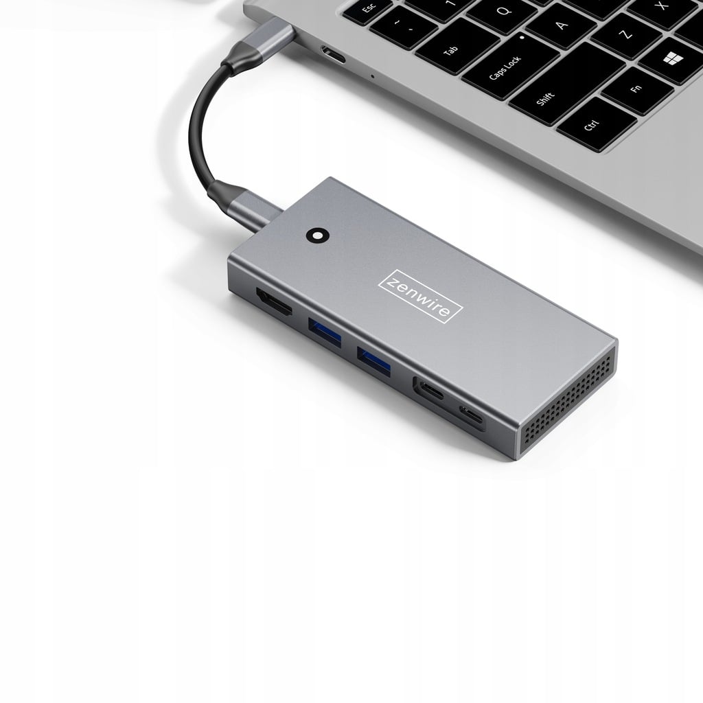Zenwire MC501 porty USB 3.2 i USB-C